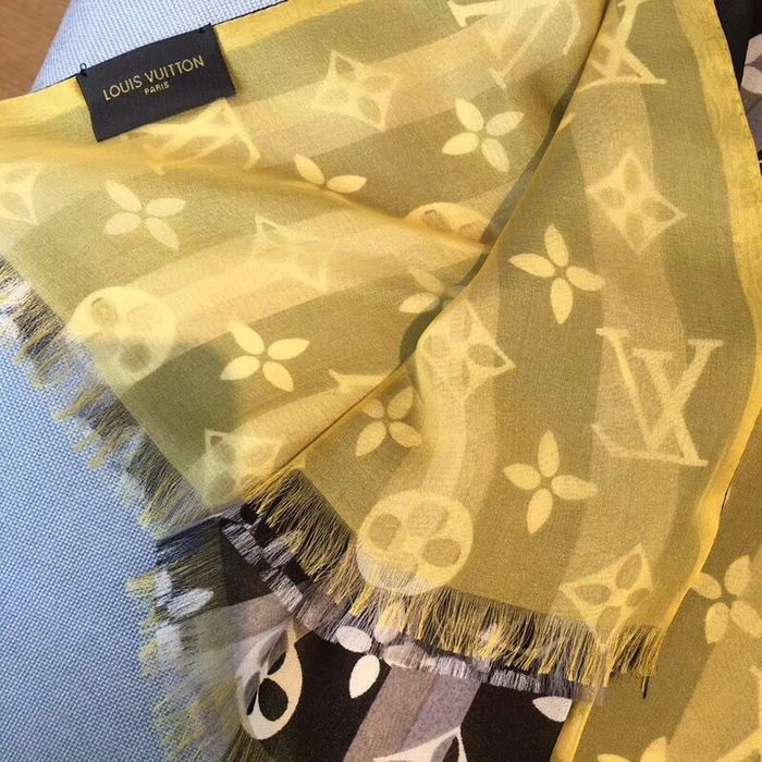 Louis Vuitton Scarf LVS00051